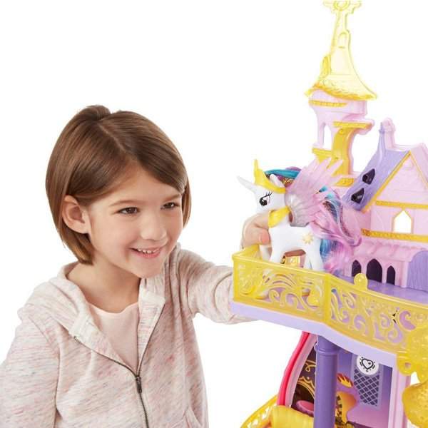 картинка My Little Pony B1373 Май Литл Пони Игровой набор ,Замок Кантерлот, от магазина Чудо Городок